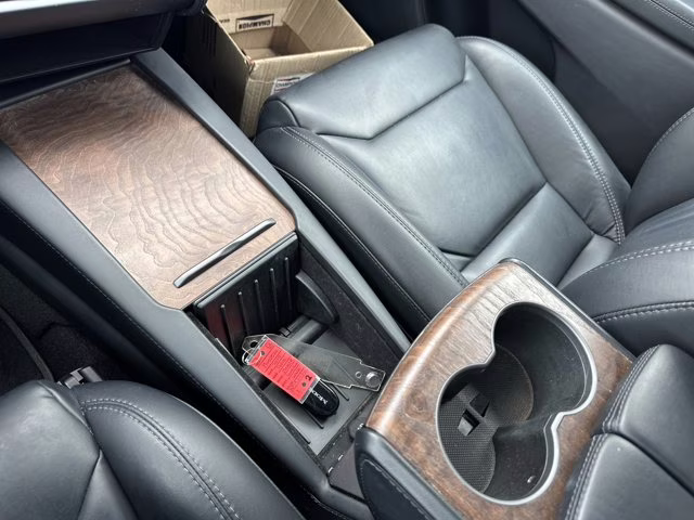 2019 White Tesla Model X 75D AWD SUV