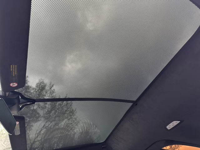 2019 White Tesla Model X 75D AWD SUV