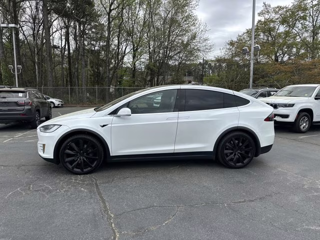 2019 White Tesla Model X 75D AWD SUV