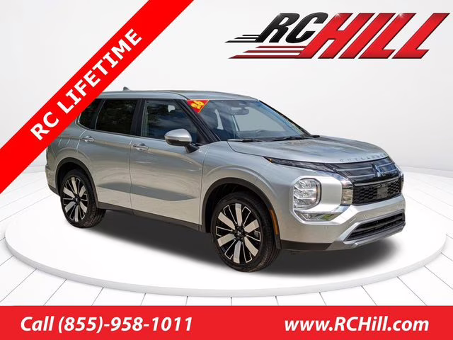 2026 Alloy Silver Metallic Mitsubishi Outlander SE FWD SUV