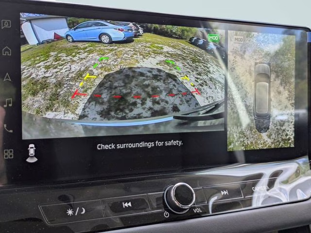 2026 Alloy Silver Metallic Mitsubishi Outlander SE FWD SUV