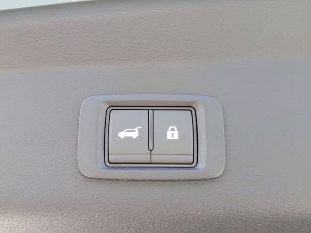 2026 Moonstone Gray Metallic Mitsubishi Outlander SE FWD SUV