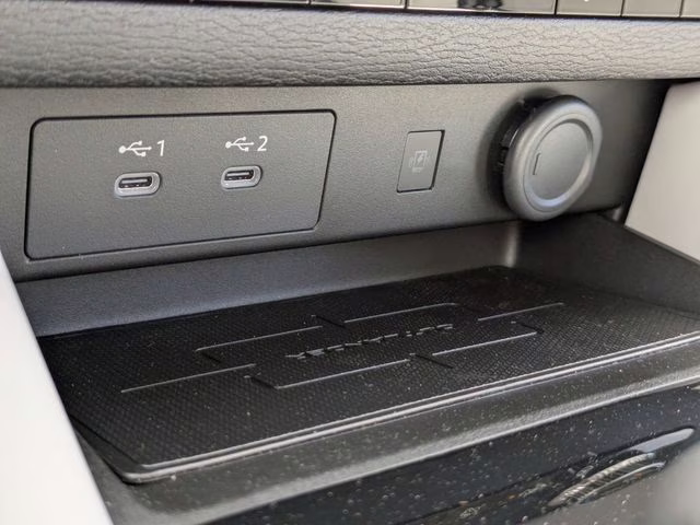 2026 Moonstone Gray Metallic Mitsubishi Outlander SE FWD SUV