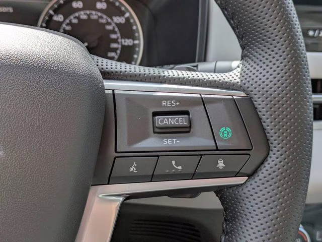 2026 Moonstone Gray Metallic Mitsubishi Outlander SE FWD SUV