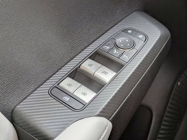 2026 Moonstone Gray Metallic Mitsubishi Outlander SE FWD SUV