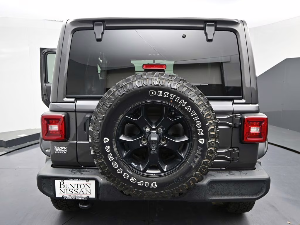 2021 Granite Crystal Metallic Clearcoat Jeep Wrangler Unlimited Willys 4X4 SUV