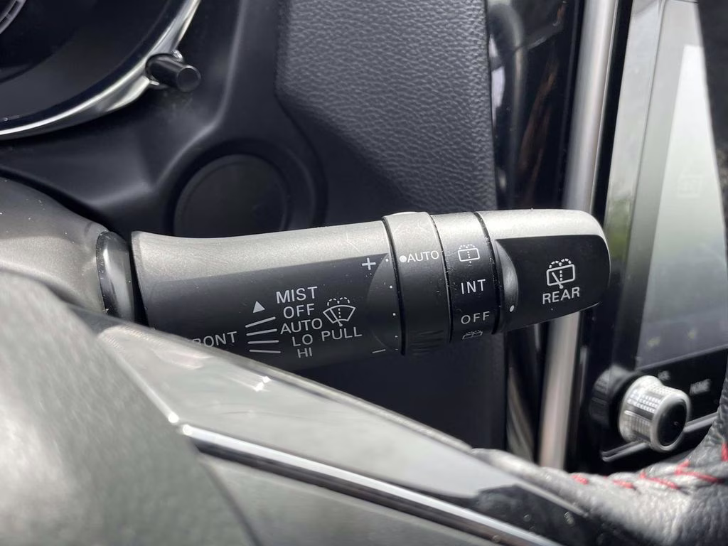 2024 White Mitsubishi Outlander Sport 2.0 LE 4X4 SUV