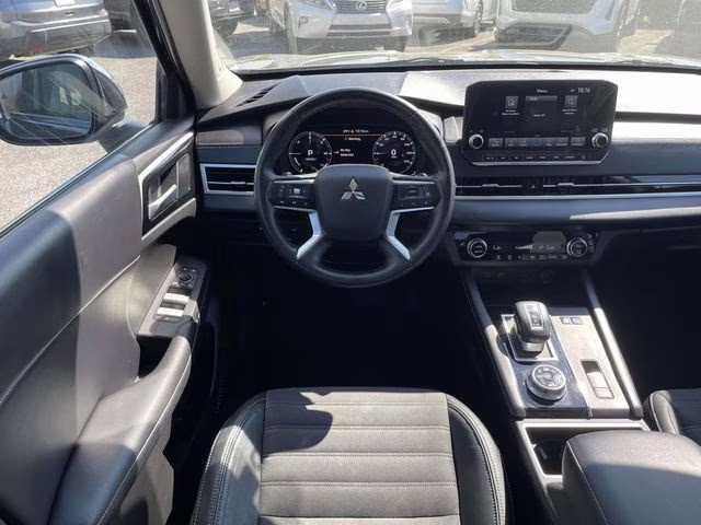 2023 Black Mitsubishi Outlander PHEV SE AWD SUV