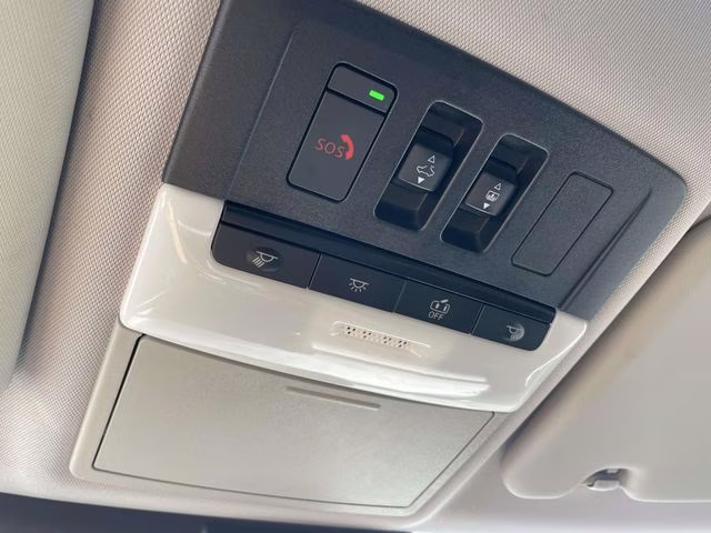 2023 Black Mitsubishi Outlander PHEV SE AWD SUV