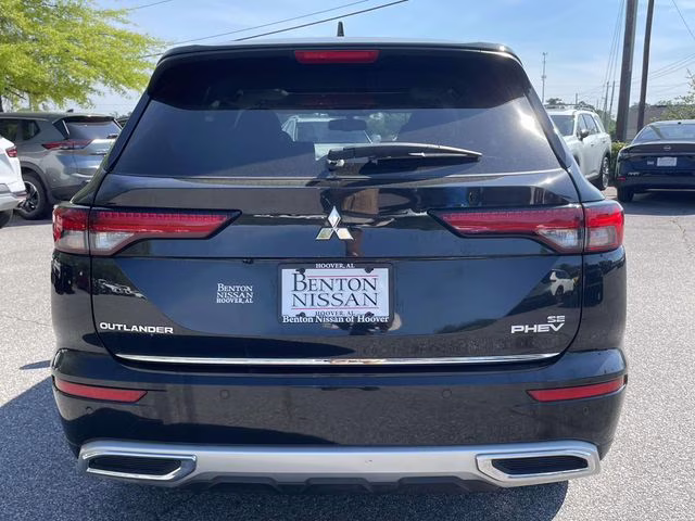 2023 Black Mitsubishi Outlander PHEV SE AWD SUV