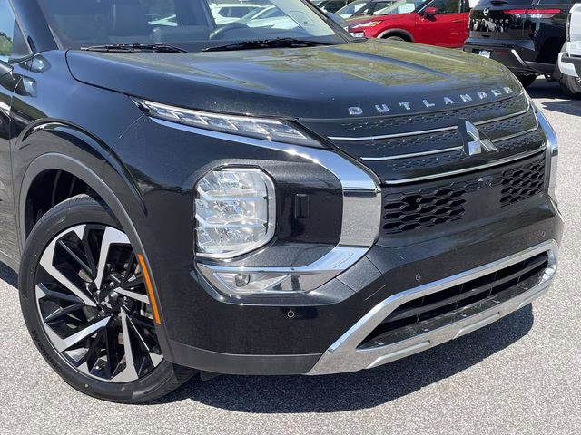 2023 Black Mitsubishi Outlander PHEV SE AWD SUV