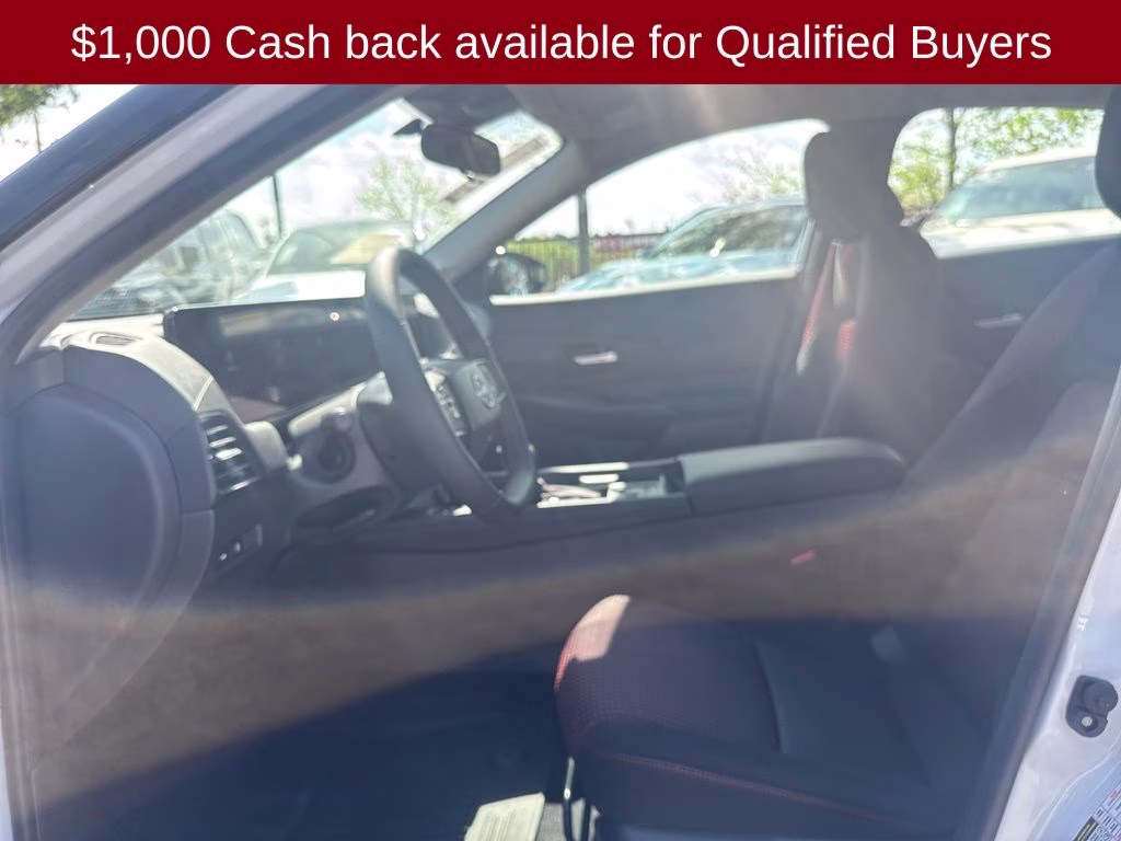 2026 Aspen White/Super Black Nissan Sentra SR FWD Sedan