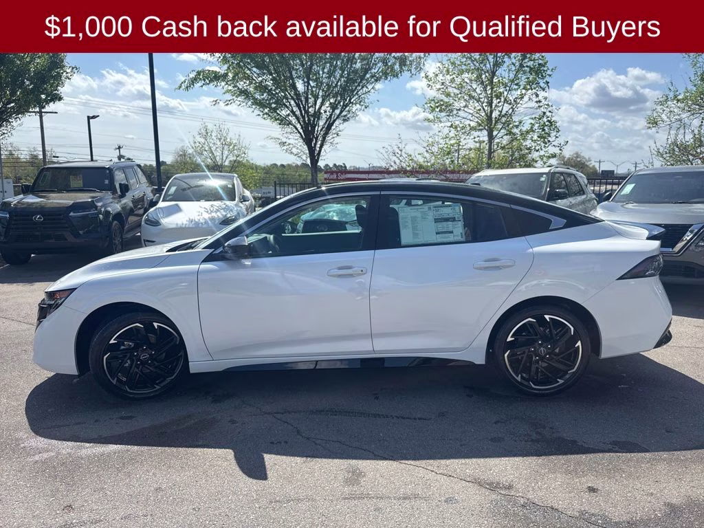 2026 Aspen White/Super Black Nissan Sentra SR FWD Sedan