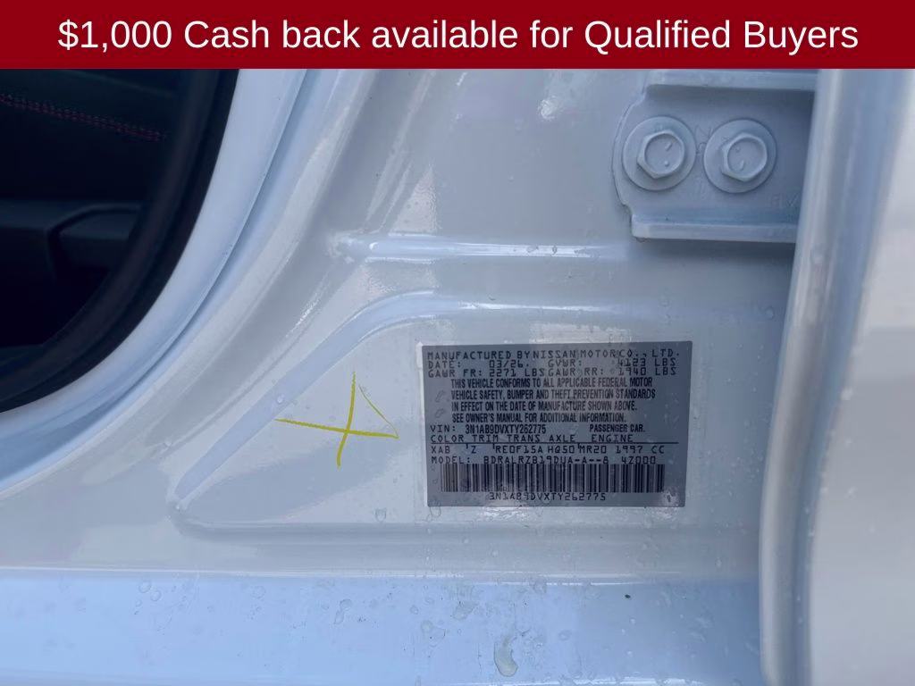 2026 Aspen White/Super Black Nissan Sentra SR FWD Sedan