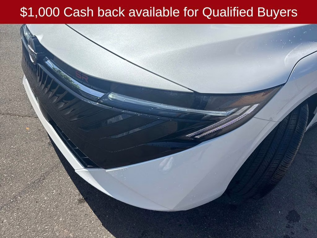 2026 Aspen White/Super Black Nissan Sentra SR FWD Sedan