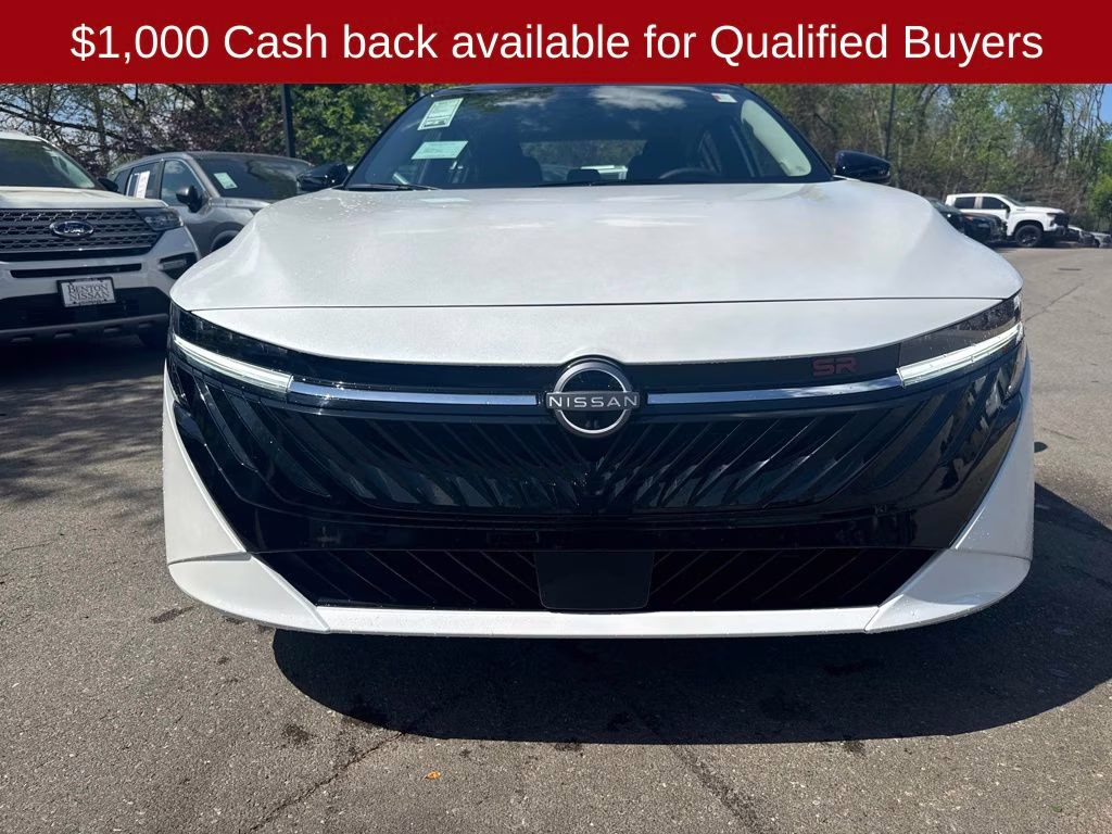 2026 Aspen White/Super Black Nissan Sentra SR FWD Sedan