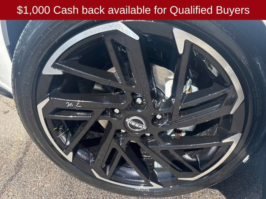 2026 Aspen White/Super Black Nissan Sentra SR FWD Sedan