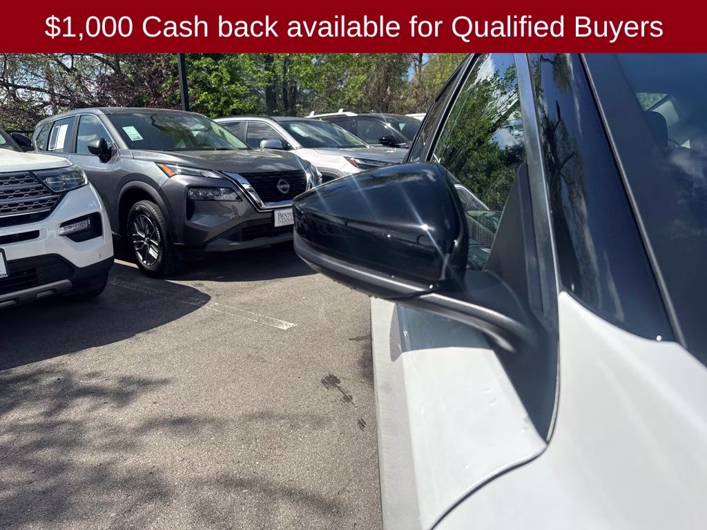 2026 Aspen White/Super Black Nissan Sentra SR FWD Sedan