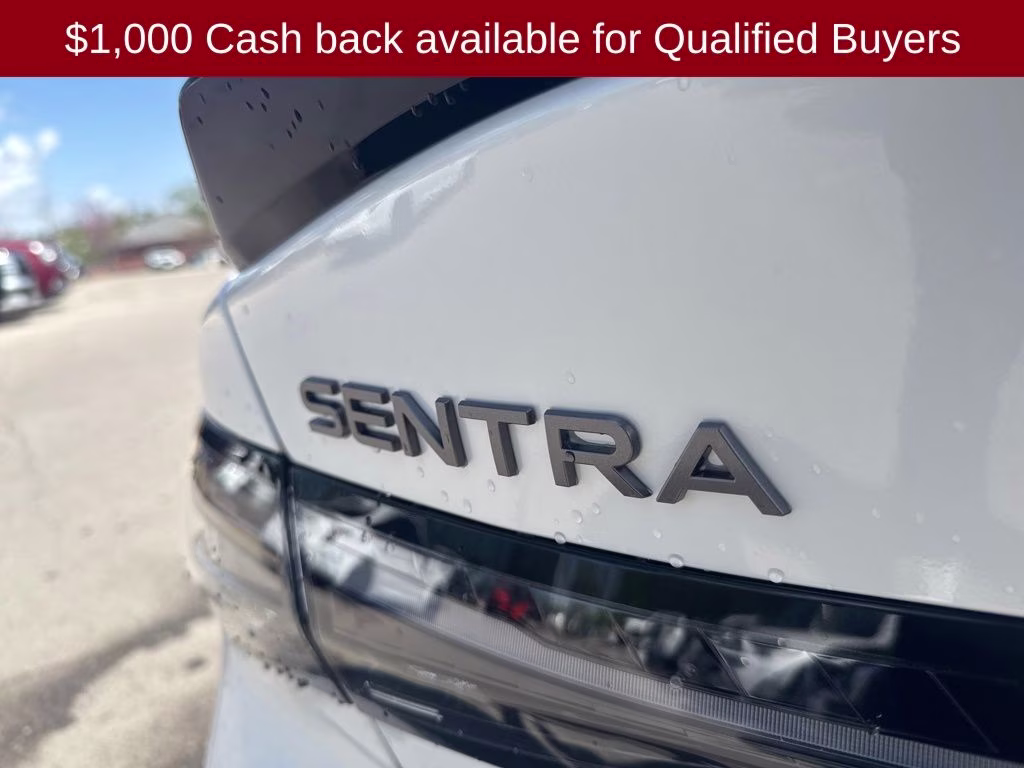 2026 Aspen White/Super Black Nissan Sentra SR FWD Sedan