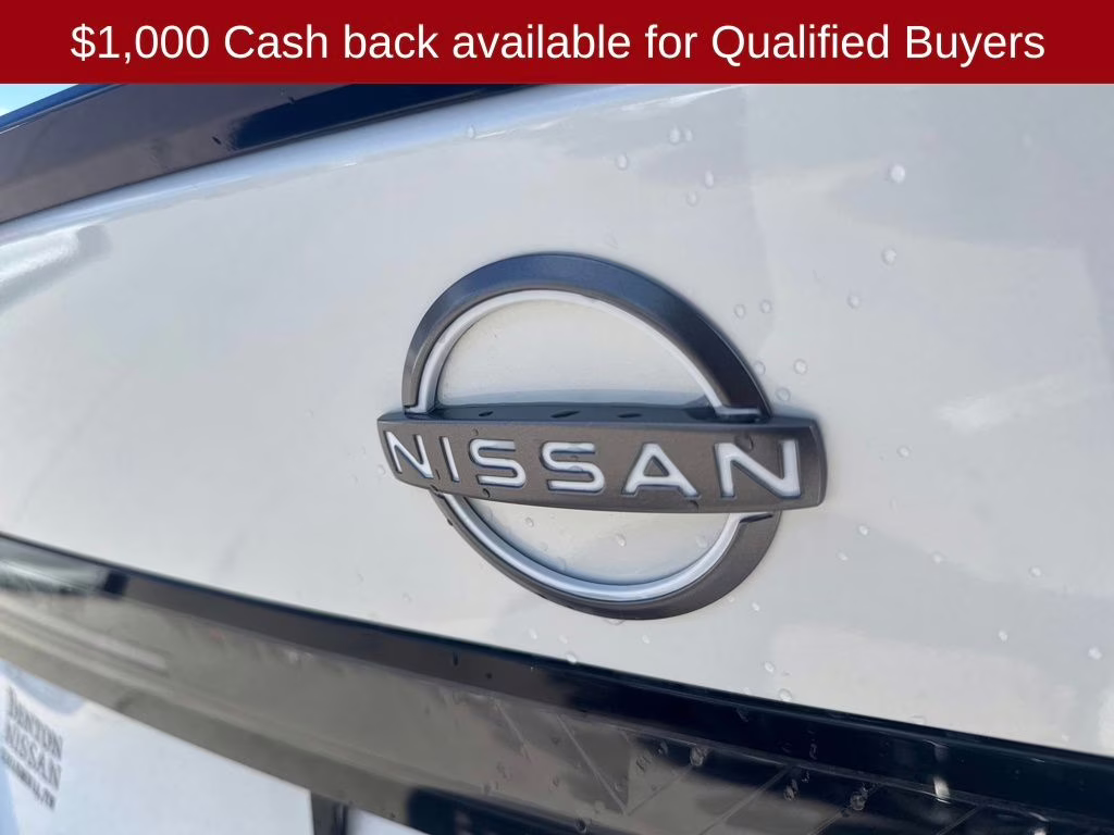 2026 Aspen White/Super Black Nissan Sentra SR FWD Sedan