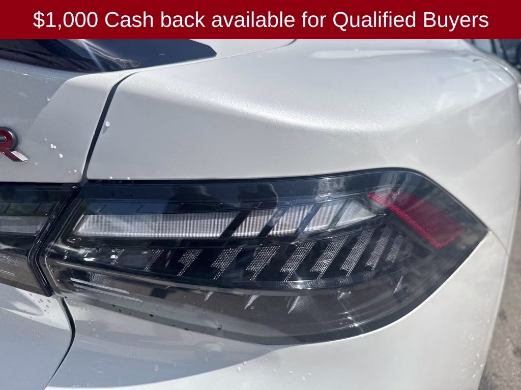 2026 Aspen White/Super Black Nissan Sentra SR FWD Sedan