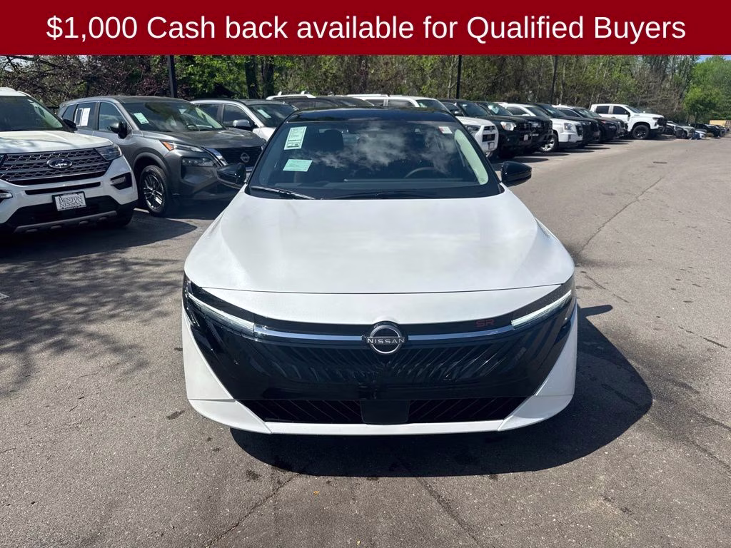 2026 Aspen White/Super Black Nissan Sentra SR FWD Sedan