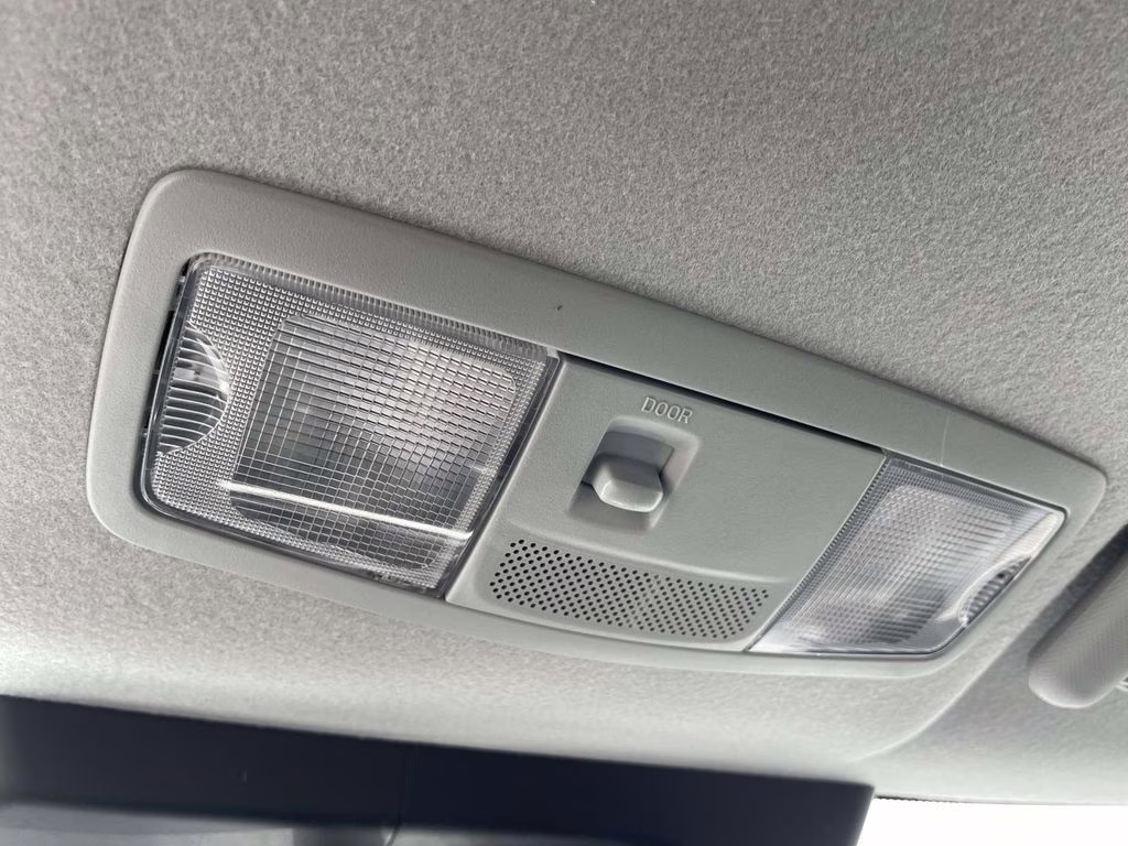 2024 White Mitsubishi Outlander Sport 2.0 LE 4X4 SUV