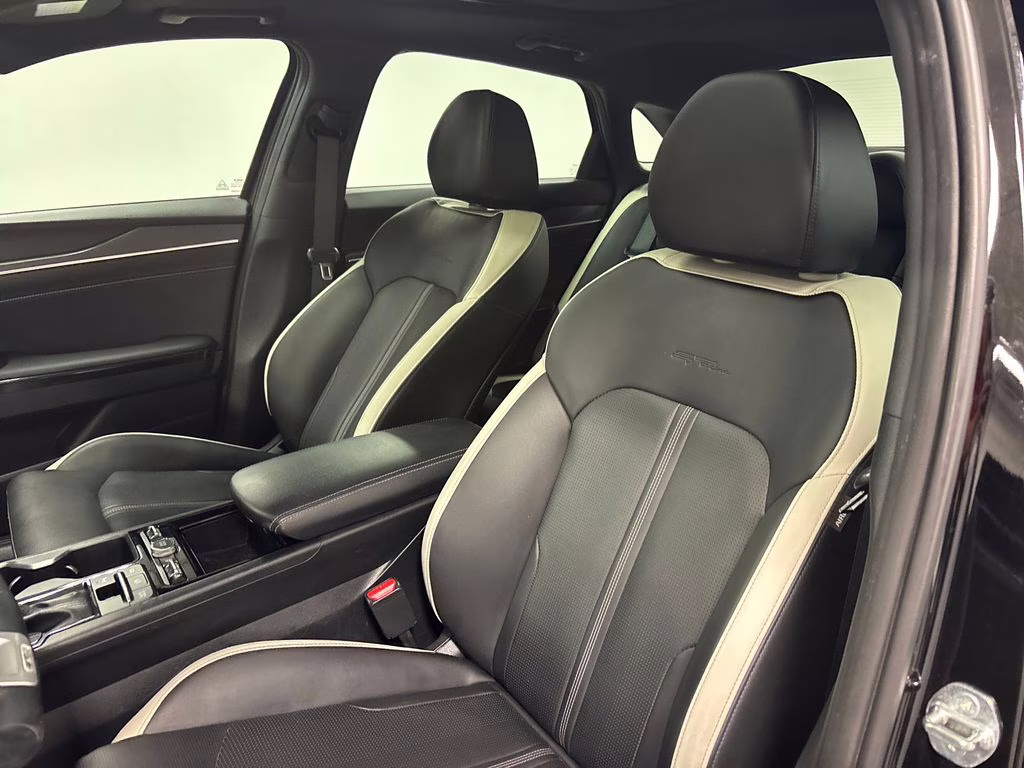 2025 Aurora Black Pearl Kia K5 GT-Line AWD Sedan