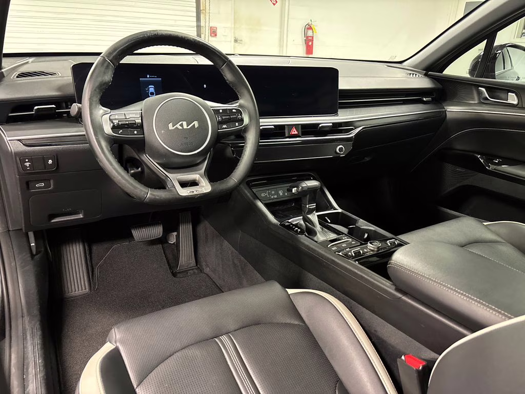 2025 Aurora Black Pearl Kia K5 GT-Line AWD Sedan
