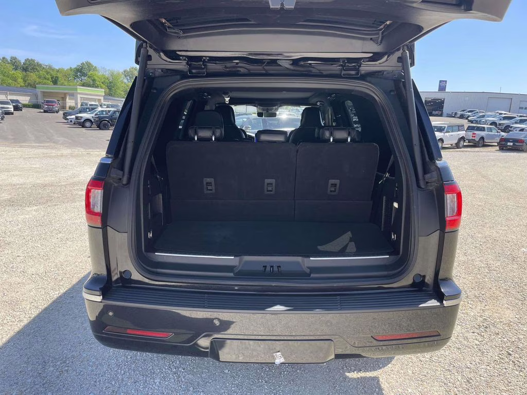 2020 Infinite Black Lincoln Navigator Reserve 4X4 SUV