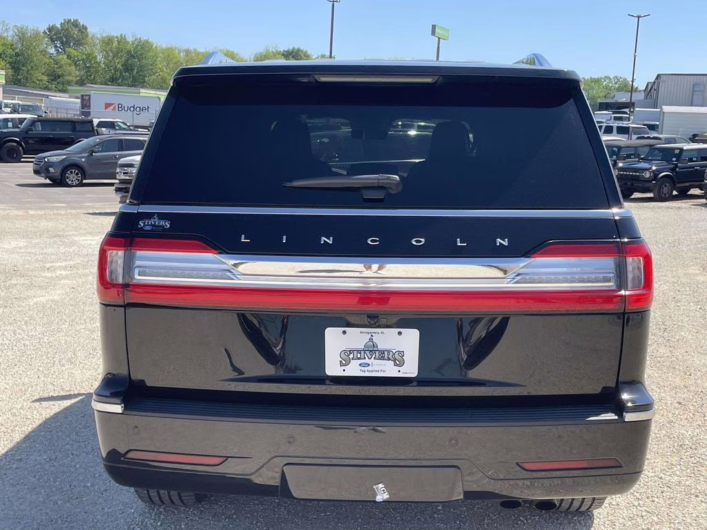 2020 Infinite Black Lincoln Navigator Reserve 4X4 SUV