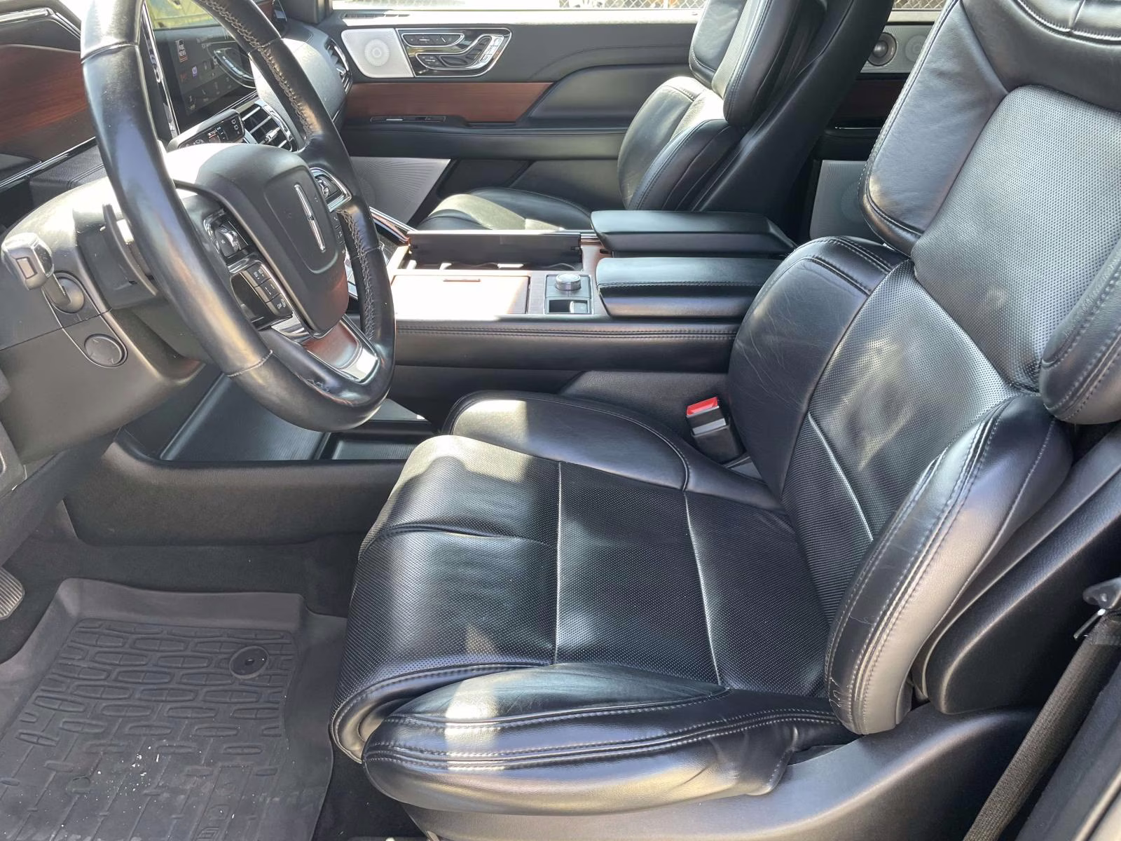 2020 Infinite Black Lincoln Navigator Reserve 4X4 SUV