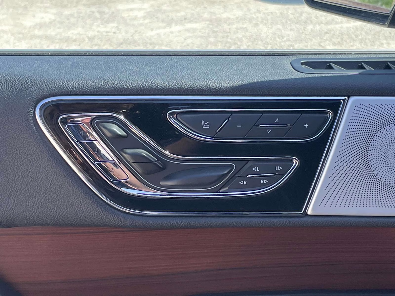 2020 Infinite Black Lincoln Navigator Reserve 4X4 SUV