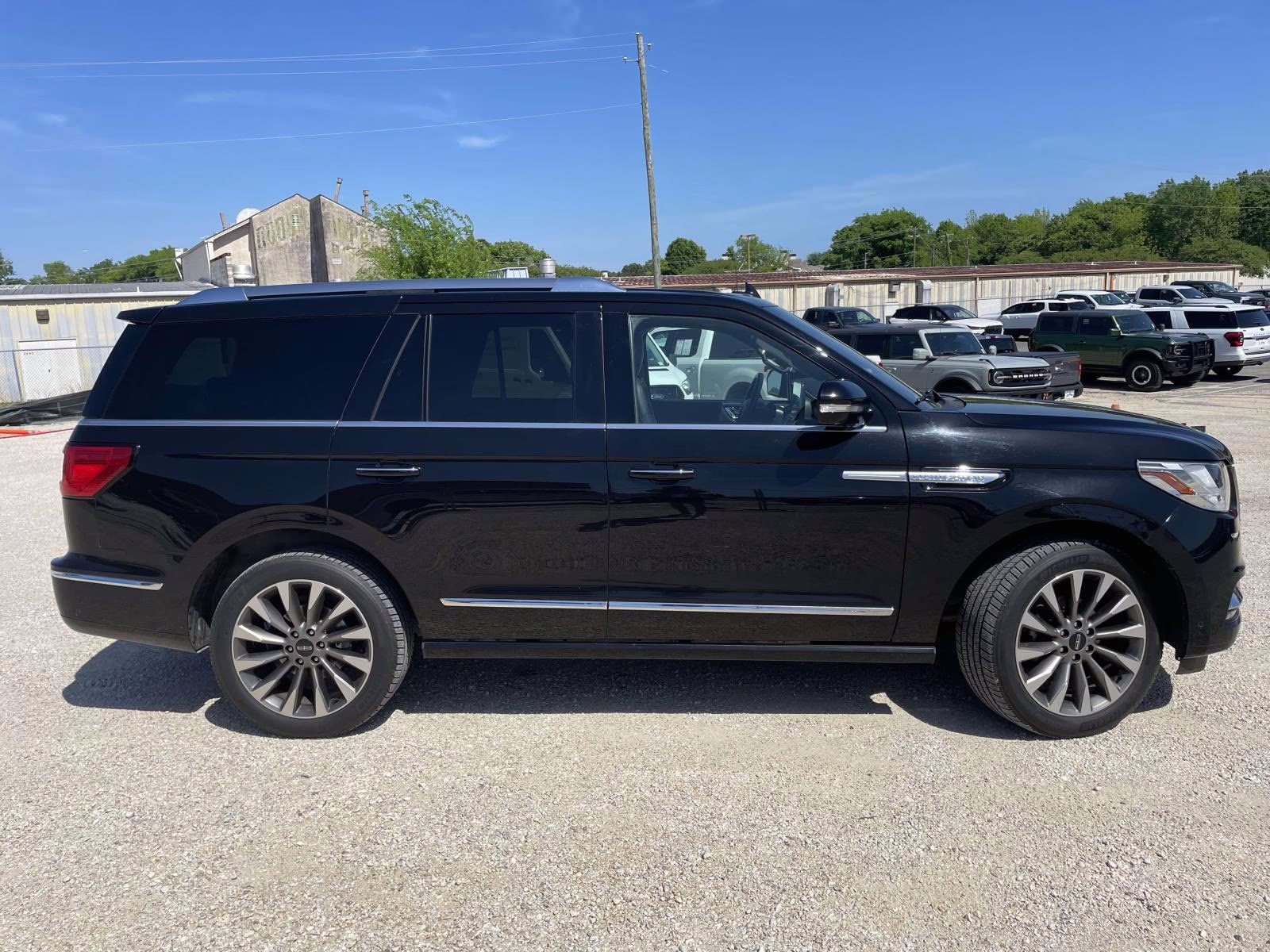 2020 Infinite Black Lincoln Navigator Reserve 4X4 SUV