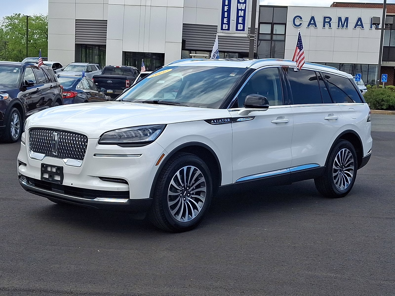 2022 Pristine White Metallic Tri-Coat - AZ Lincoln Aviator Standard AWD
