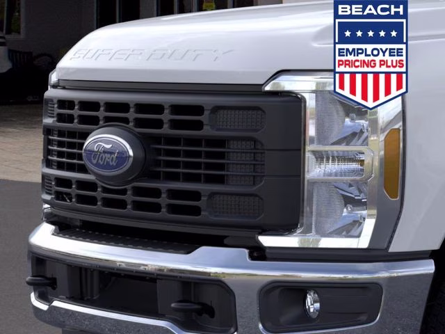2026 Oxford White Ford Super Duty F-250 SRW XL 4X4 Truck