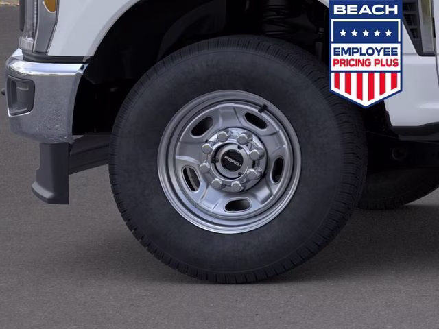 2026 Oxford White Ford Super Duty F-250 SRW XL 4X4 Truck