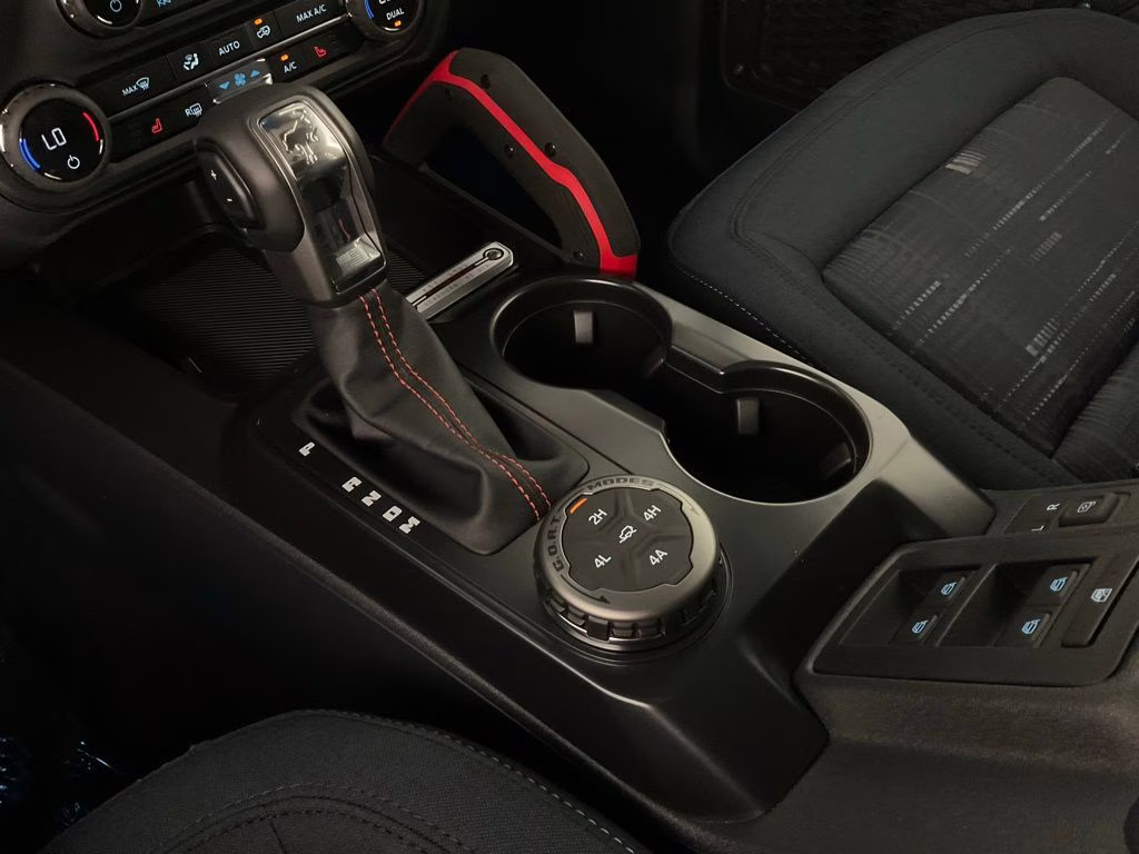 2026 Oxford White Ford Bronco Heritage Edition 4X4 SUV