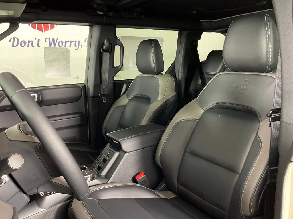 2026 Desert Sand Ford Bronco Outer Banks 4X4 SUV