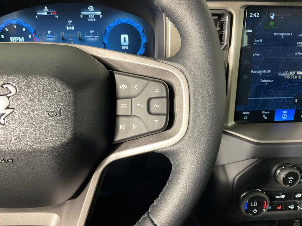 2026 Oxford White Ford Bronco Outer Banks 4X4 SUV