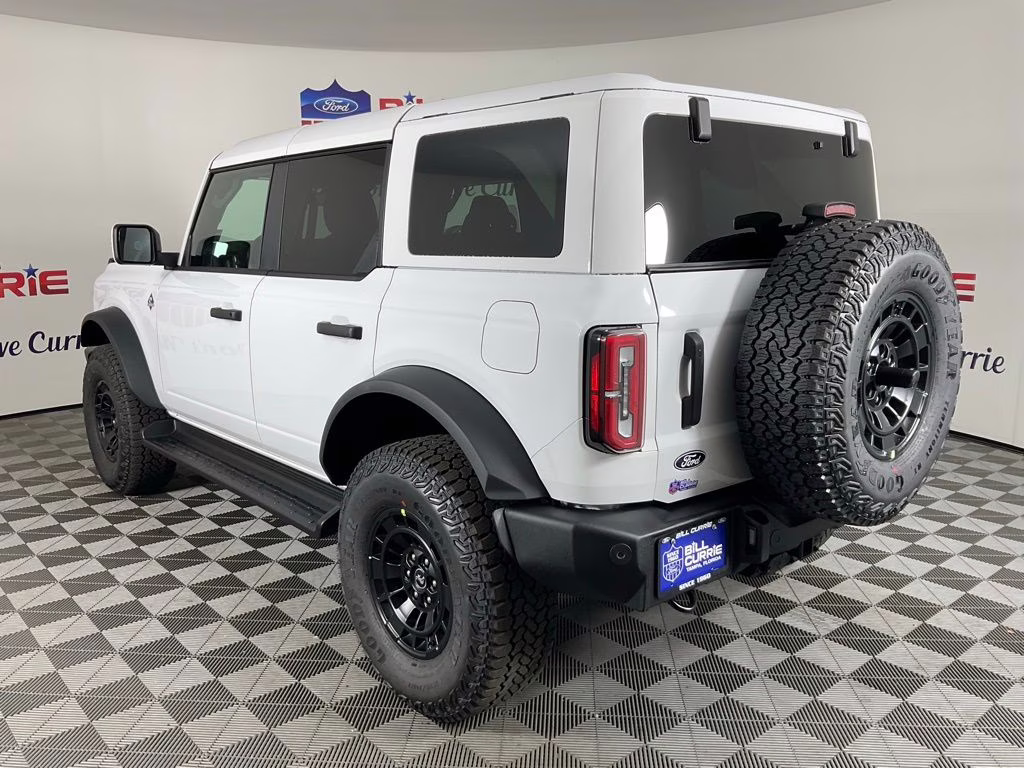 2026 Oxford White Ford Bronco Outer Banks 4X4 SUV