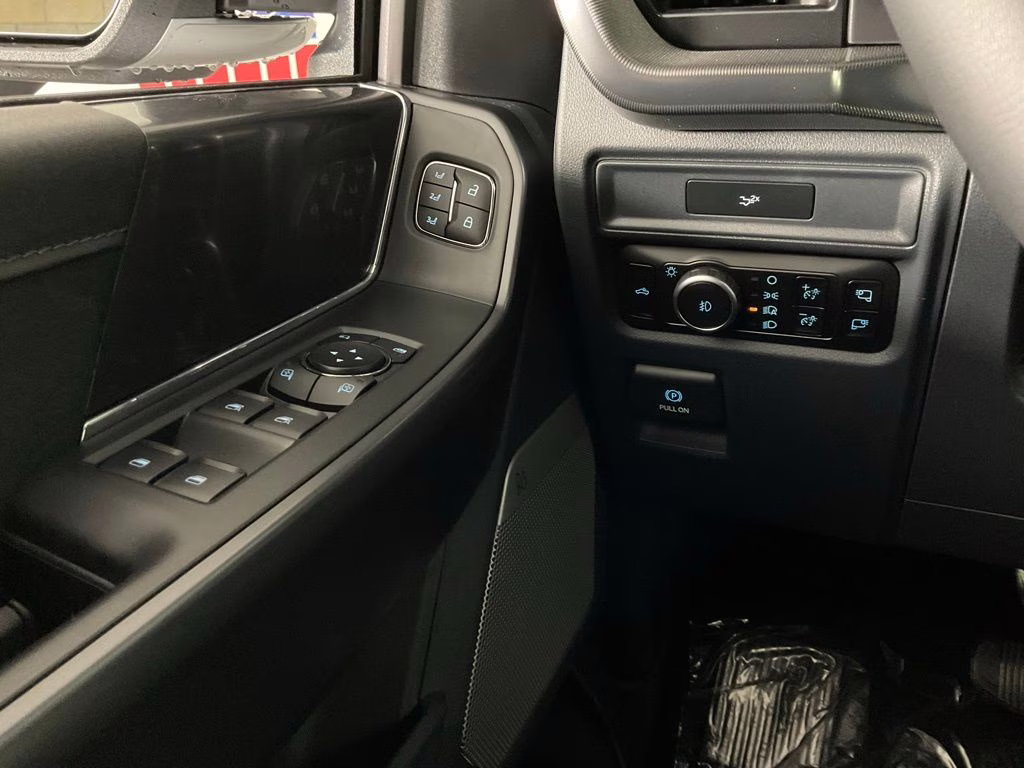 2026 Silver Metallic Ford F-150 Lariat RWD Truck