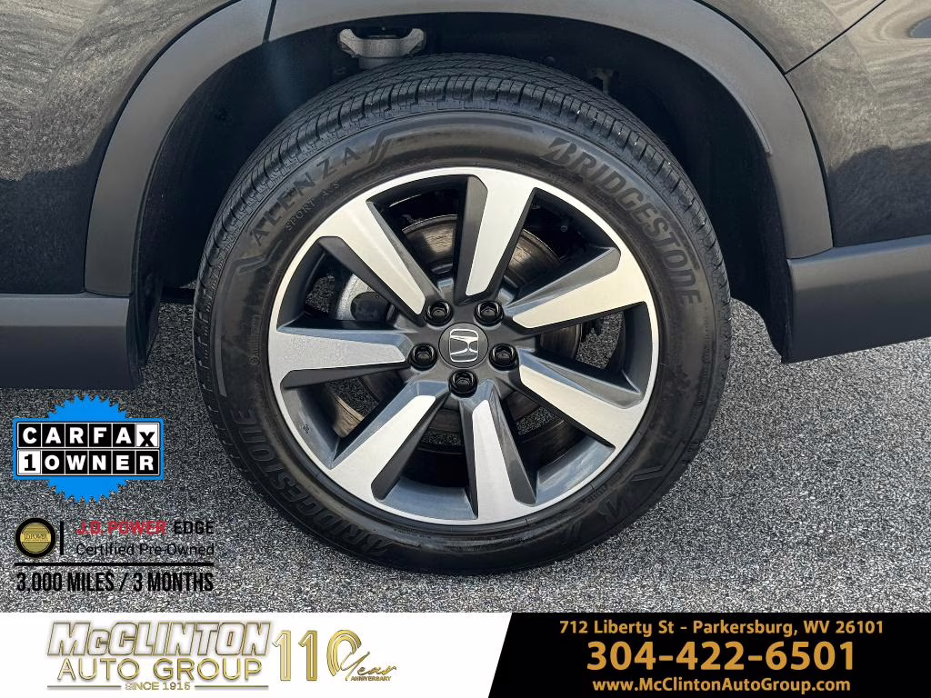 2025 Crystal Black Pearl Honda Pilot Touring AWD SUV