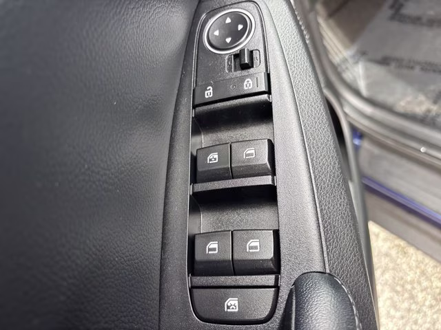 2021 Dark Ocean Blue/White Roof Kia Seltos SX AWD SUV