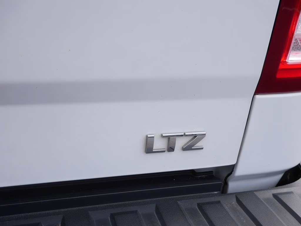 2018 Summit White Chevrolet Silverado 1500 LTZ 4X4 Truck