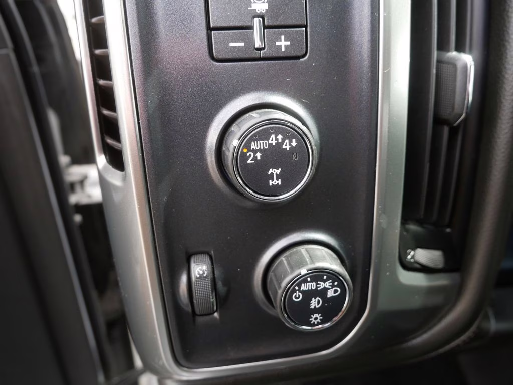 2018 Summit White Chevrolet Silverado 1500 LTZ 4X4 Truck