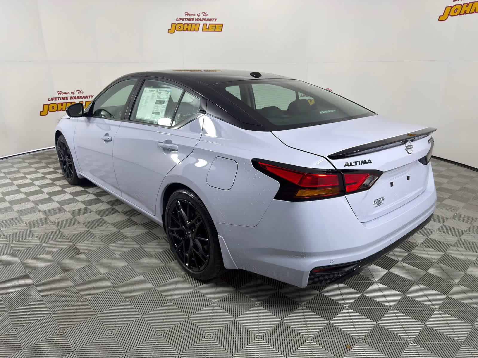 2026 Gray Sky Pearl Nissan Altima SR FWD Sedan