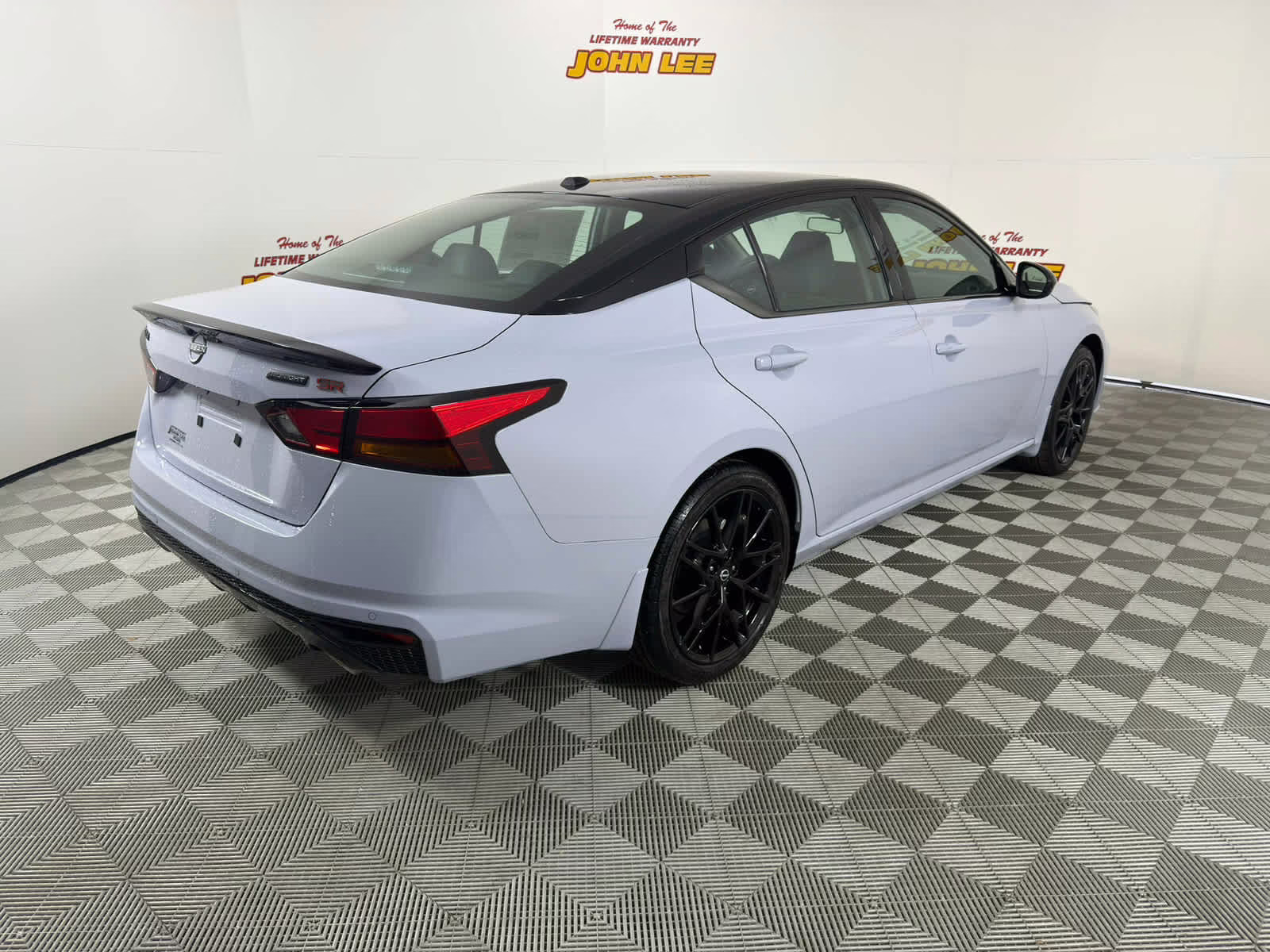 2026 Gray Sky Pearl Nissan Altima SR FWD Sedan