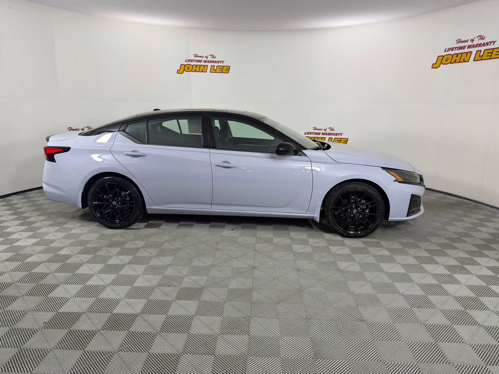 2026 Gray Sky Pearl Nissan Altima SR FWD Sedan