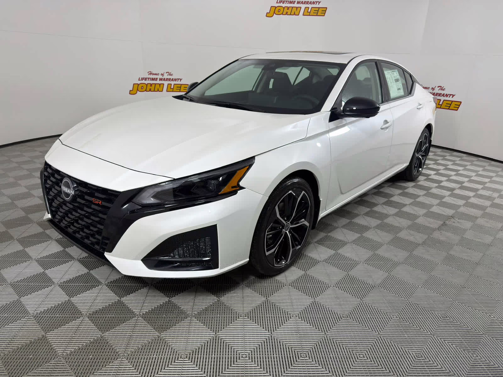 2026 Pearl White Tricoat Nissan Altima SR FWD Sedan